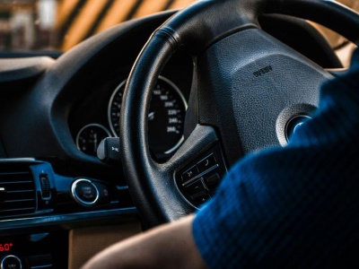 Oferta pracy: Kierowca samochodu do transportu ciężarówek w Rzeszowie