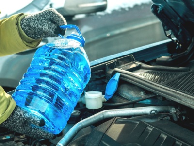 Niebezpieczne płyny do spryskiwaczy. Te produkty nie spełniają norm