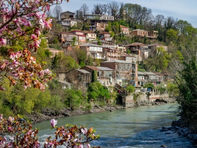 Tanio 😮❗️ Wycieczka do Gruzji za 324 PLN 🔥 Loty do Kutaisi i hotel w cenie 😎