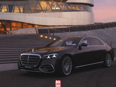 Mercedes Klasy S po dużym liftingu. W środku ma superekran i superkomputer