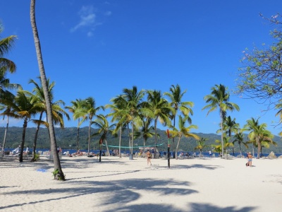 Nieliczni wiedzą, gdzie jest. Rajska wyspa chowa się w zatoce. Tanio, ciepło, ustronnie