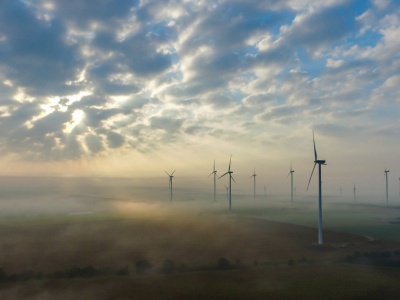 Zielone przełamanie nad kopalinami. Tę historię psuje tylko rachunek za gaz