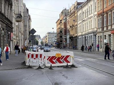 Dziś rusza awaryjny remont torowiska na ul. Starowiślnej. Tramwaje na objazdach, uruchomiono linię zastępczą 703, będą też ograniczenia dla kierowców