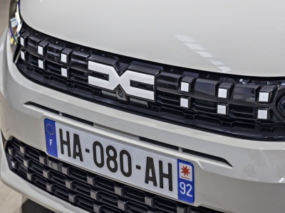 Najtańsza Dacia na polskim rynku. Ile kosztuje i jak wygląda?