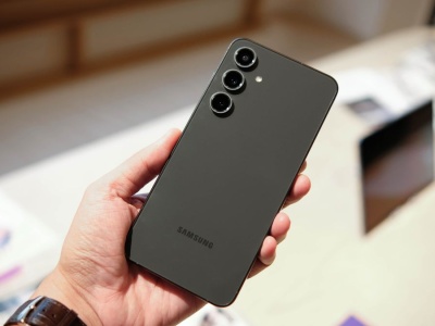 Żołnierze dostaną nowe telefony. 