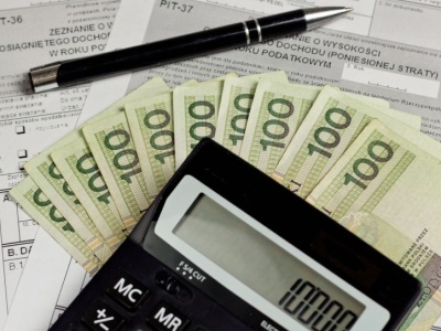 ​Do tych osób zwrot podatku trafi najszybciej. Sprawdź, czy do nich należysz