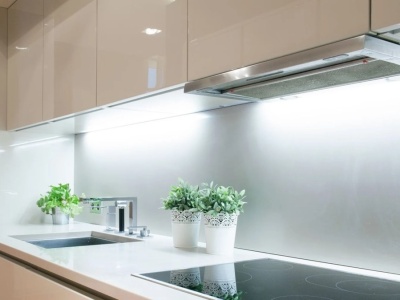 Tyle prądu zużywa płyta indukcyjna. Roczne koszty można jednak obniżyć