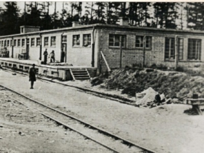 W obozie pracy w Poniatowej SS-mani w ciągu jednego dnia zamordowali 15 tys. warszawskich Żydów