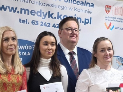 Kształcenie przez całe życie w praktyce. Uroczyste zakończenie nauki w „Medyku”