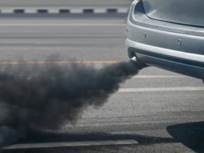 Zakaz reklamy aut spalinowych. Miasto się nie patyczkuje