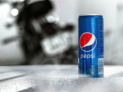 Pepsi woli „cyfrowe bliźniaki” od chatbotów. Tak AI projektuje fabryki, w których błąd kosztuje miliony