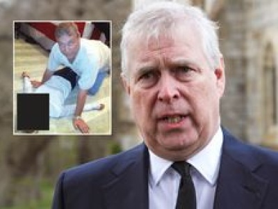 Wstrząsające zdjęcia księcia Andrzeja w dokumentach Epsteina. Klęczał nad kobietą