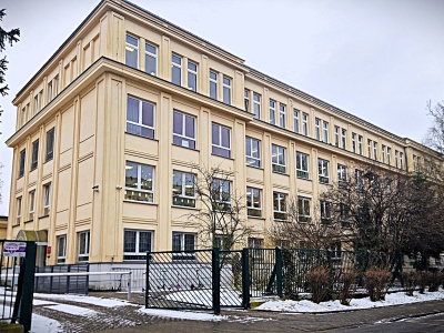 Zielona inwestycja na Krowodrzy: rusza projektowanie ogrodu deszczowego przy ZSP nr 4 na ul. Urzędniczej