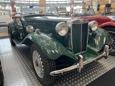 MG TD (1952) – klasyczny, brytyjski, sportowy roadster z duszą