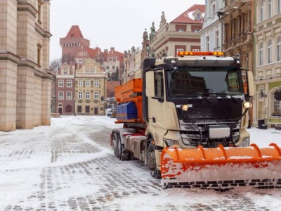 4 miliony w dobę, 77 milionów do końca stycznia. Tyle płacimy za to, by drogi były przejezdne dla aut