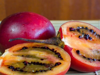 Nie doceniamy go, a to skarbnica zdrowia. Smakuje jak pomidorowe mango