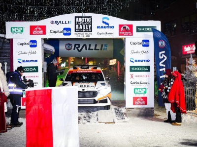 19-letni rzeszowski kierowca Adrian Rzeźnik w czołowej dziesiątce Rajdu Arktycznego