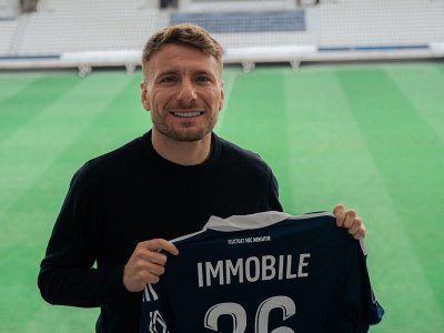 Znany napastnik wyjechał z Włoch. Został zaprezentowany w Paryżu