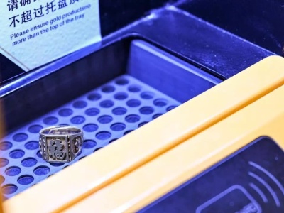 Szybki zysk vs. barbarzyństwo: automaty topią stare precjoza, płacą za złoto na wagę