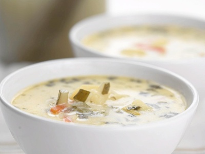 Kiedyś ratowała domowy budżet, dziś zachwyca smakiem. Podkarpacka zupa w 30 min