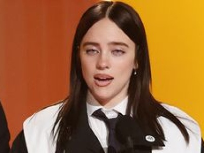 Billie Eilish BLUZGAŁA na Grammy 2026. 