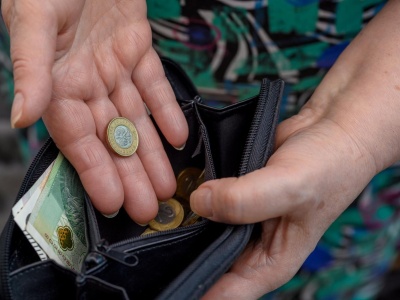 Polacy coraz bardziej obawiają się inflacji