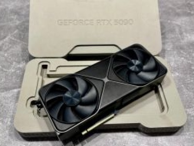 Znikają w mgnieniu oka. Zakup kart GeForce RTX 5000 FE graniczy z cudem