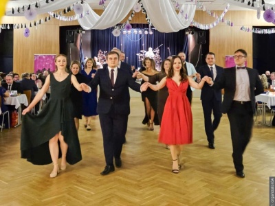 Z POCZTY REDAKCYJNEJ. Bal w Lutyni Dolnej w orientalnym stylu