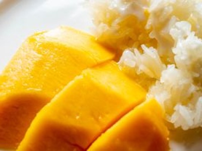 Na wakacjach jemy na potęgę. Wspomaga trawienie i wygładza skórę