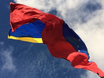 „Żądania są niezbędne dla odbudowy kraju”. Trzech kardynałów z Wenezueli ogłosiło program demokratyzacji kraju