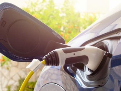 Ceny ładowania elektryków w Polsce. Jak nie zapłacić 210 zł zamiast 42 zł?