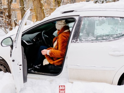Mechanik zdradził mi, co warto zrobić przed uruchomieniem silnika na mrozie. Tak przechytrzyłem zimę