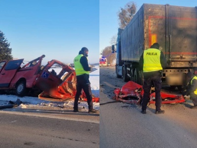 Pacjenci jechali do szpitala na dializy, zginęli. Tragiczny wypadek na Mazowszu