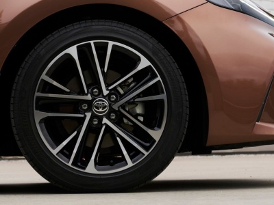 11 mln sprzedanych aut i kolejny rok dominacji. Ten producent rządzi rynkiem