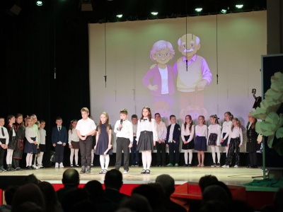 Seniorzy świętowali swój dzień w Trzcianie