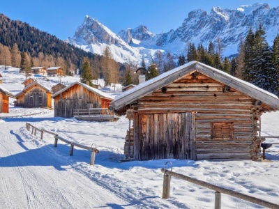 Malownicza dolina w sercu Dolomitów. Raj nie tylko dla narciarzy