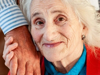 Zimą umiera więcej osób niż latem. Lekarze tłumaczą niepokojące statystyki