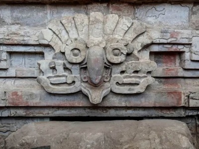 1400-letni grobowiec z Meksyku. Jego strażnikiem jest gigantyczna sowa