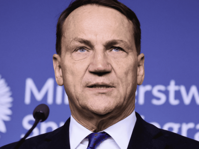 Sikorski ma dla wszystkich proste przesłanie. Dobitnie mówi o tzw. flocie cieni