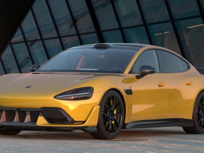 Problemy flagowego auta Xiaomi. Porażająco niska sprzedaż