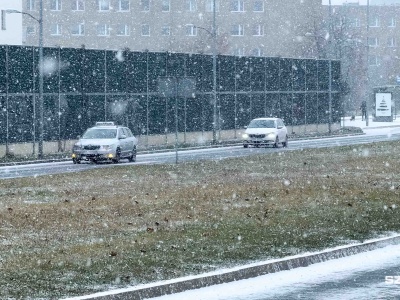 Ekspert o bezpiecznej jeździe na lodzie