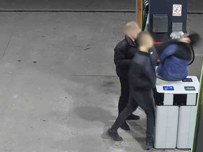 Pyskówka, jeden cios i ofiara z poważnymi urazami twarzoczaszki. Sprawcy grozi 5 lat więzienia (FILM)  