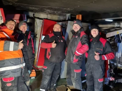 Spłonął robot udojowy. To, co zrobili potem, zaskoczyło wszystkich