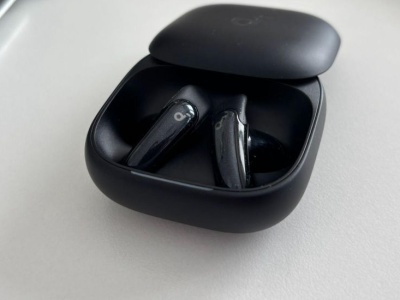 Liberty Buds - półdouszne słuchawki z ANC i tłumaczem AI