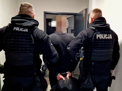 Spluwa w taksówce i ucieczka przed zapłatą!