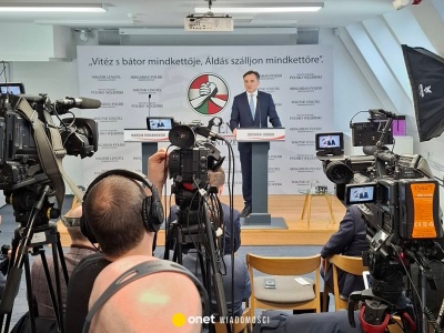 Zbigniew Ziobro w węgierskiej kampanii. Ostrzega przed 