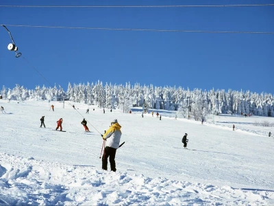 Polacy wybrali ulubiony ośrodek narciarski. Znajduje się w uzdrowisku