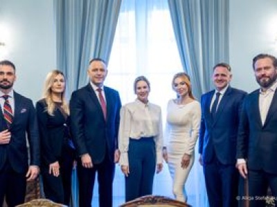 Nawrocki spotkał się z Dodą. Jest zdjęcie z rozmów