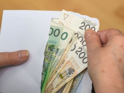Dodatkowe pieniądze dla seniorów. Nawet kilkaset złotych co miesiąc