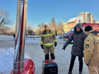 Sytuacja w województwie warmińsko-mazurskim stabilna. Namioty ogrzewane przedłużone do odwołania